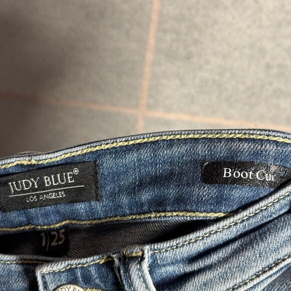Judy Blue 1/25 High Waist Frayed Hem Boot Cut Jeans Light Wash‎ Y2K - Picture 9 of 10